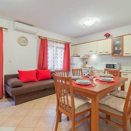 Apartments Puskaric Vir Luaran gambar