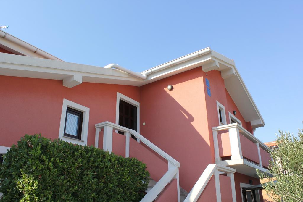 Apartments Puskaric Vir Luaran gambar