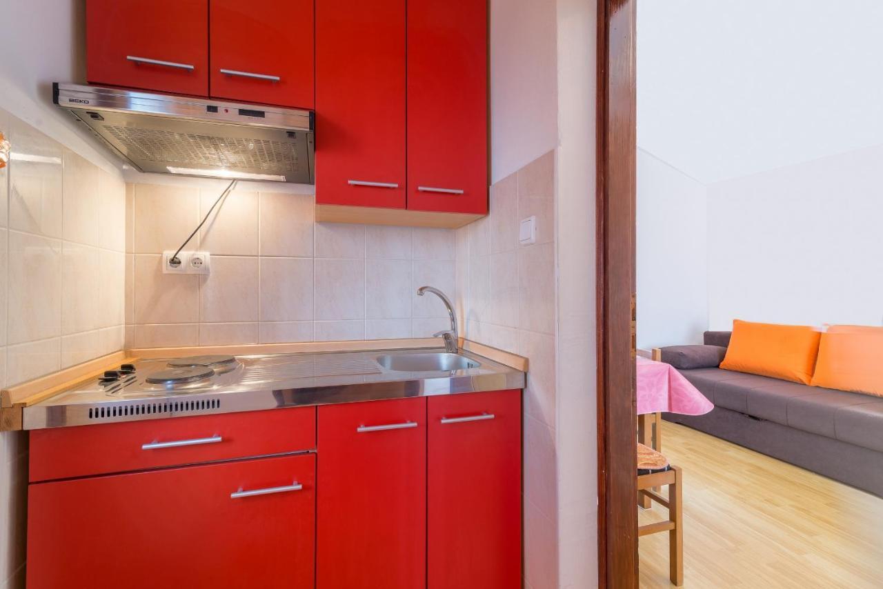 Apartments Puskaric Vir Luaran gambar