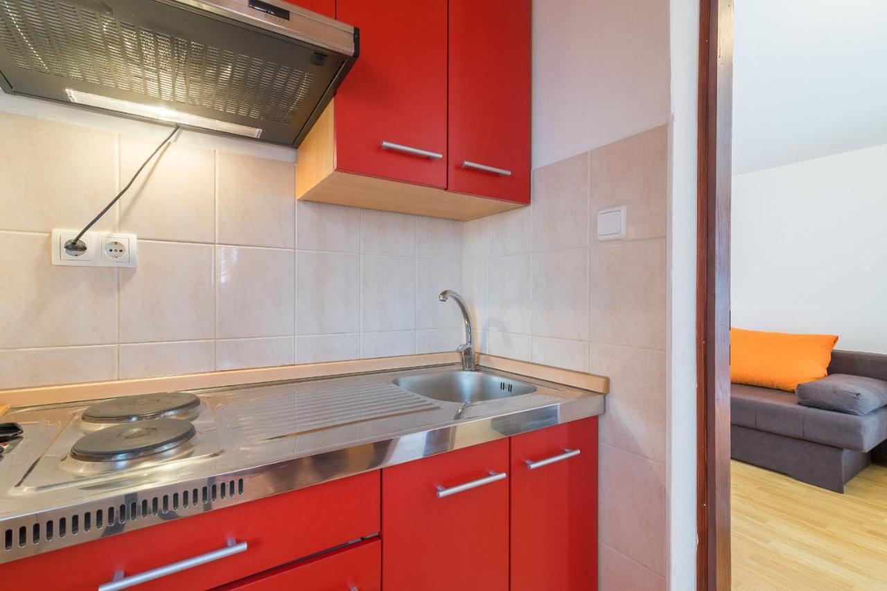 Apartments Puskaric Vir Luaran gambar